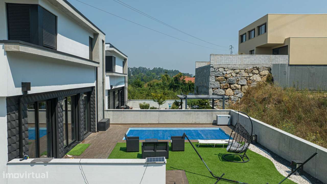 Moradia T4 com Piscina em Palmeira - Grande imagem: 4/42