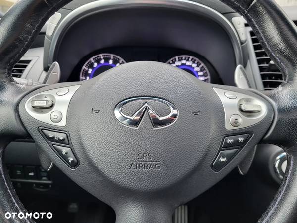 Infiniti QX70 3.7 S Premium - 20