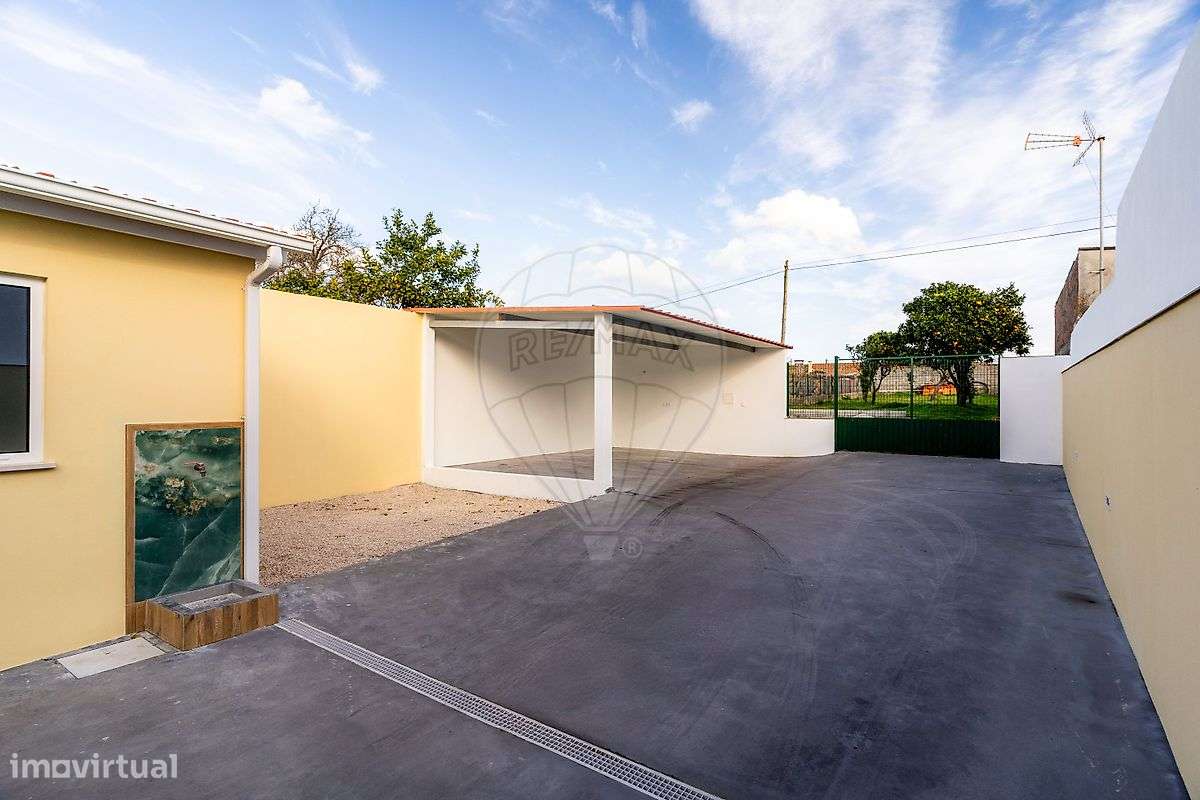 Moradia T2 para venda - Grande imagem: 3/29