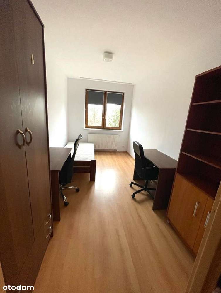 Single Rooms for Women, No Agency Fees, Internet Included