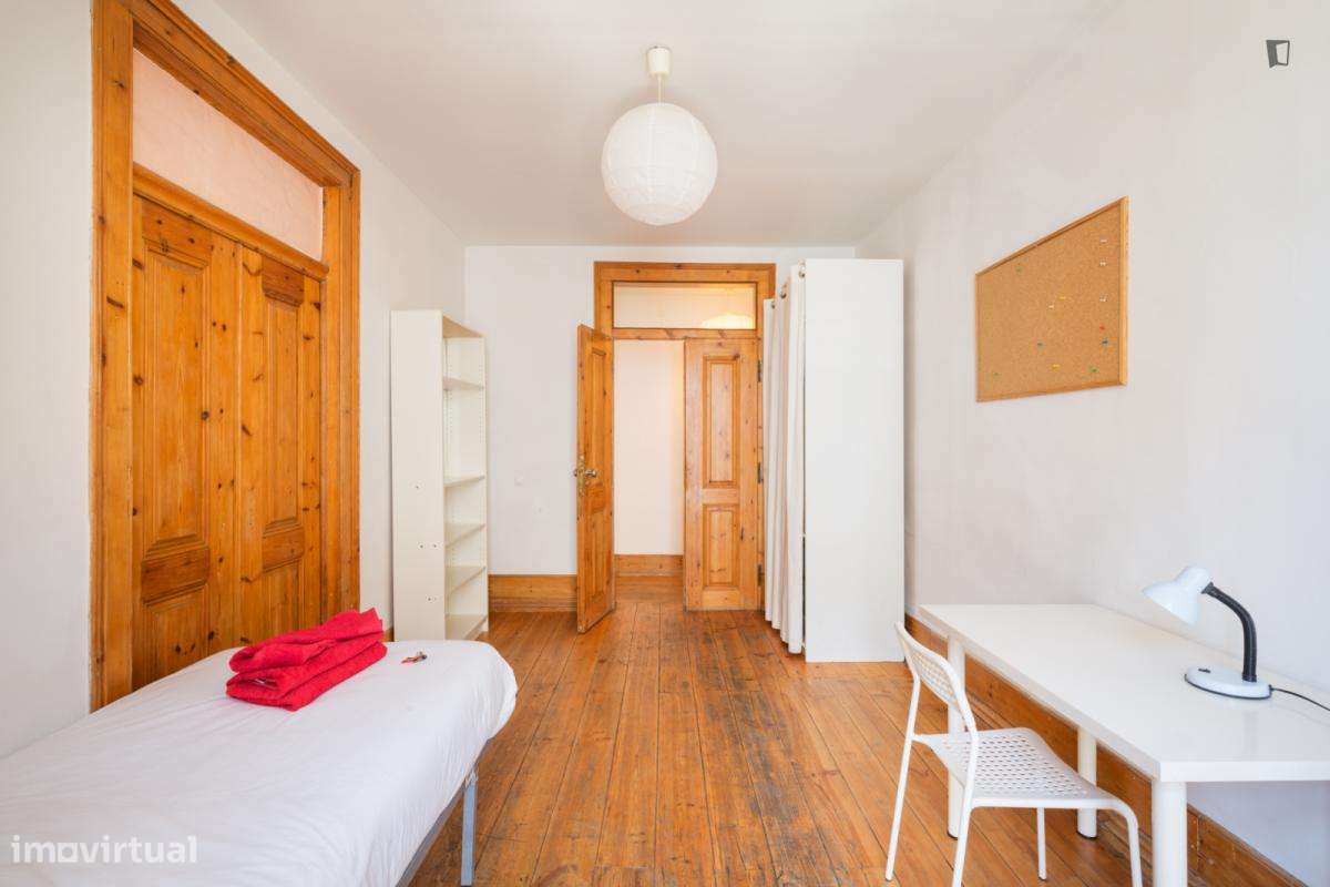 Quarto - localizado em Santa Apolónia Lisbon - Grande imagem: 4/7