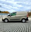 Ford Transit Courier - 22