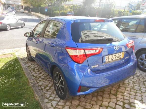 Toyota Yaris 1.5 HSD Comfort +P.Style+P.Techno - 3