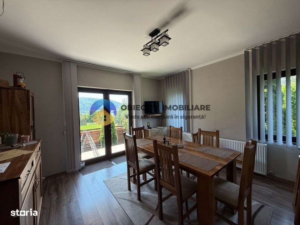 Casa proiectata cu bun gust – Piatra Neamt, Str Petru Movila - Imagine principală: 5/19