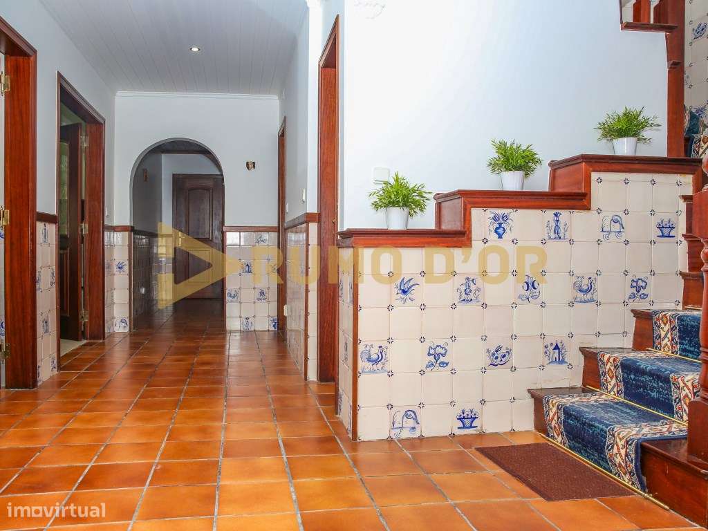 Moradia Exclusiva com áreas Independentes - junto a Arruda dos Vinhos-5