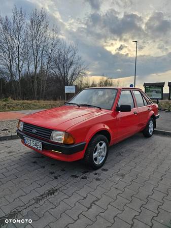 Ford Escort 1.1 L - 9