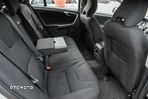 Volvo V60 DRIVe - 28