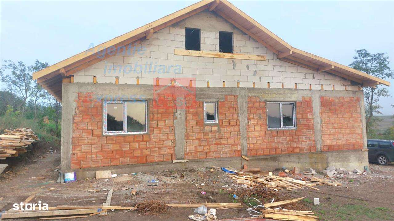 Casa noua de vanzare: 4 camere, 2 bai - loc. Dumesti | 500 mp teren | - Imagine principală: 4/4