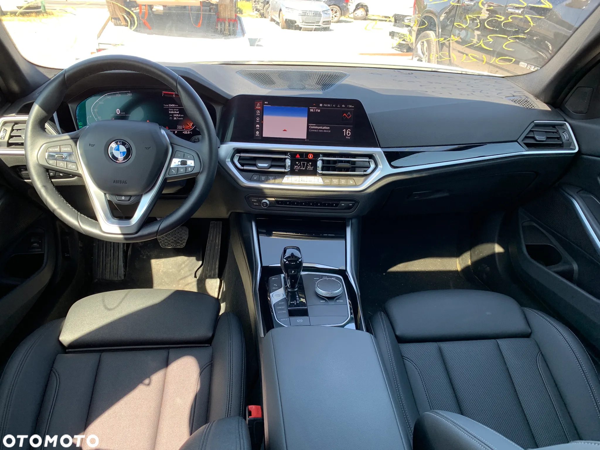 BMW Seria 3 330i xDrive - 24
