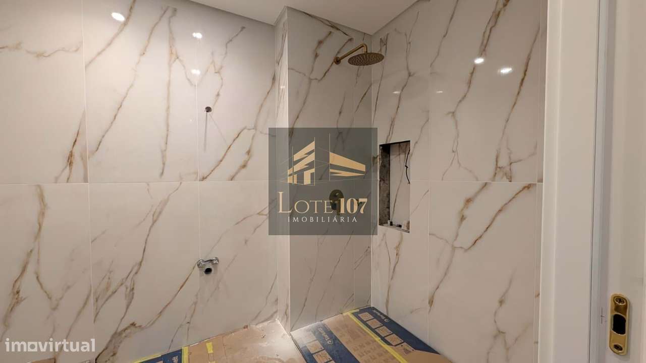 Apartamento T2 Novo em Val Flores-13