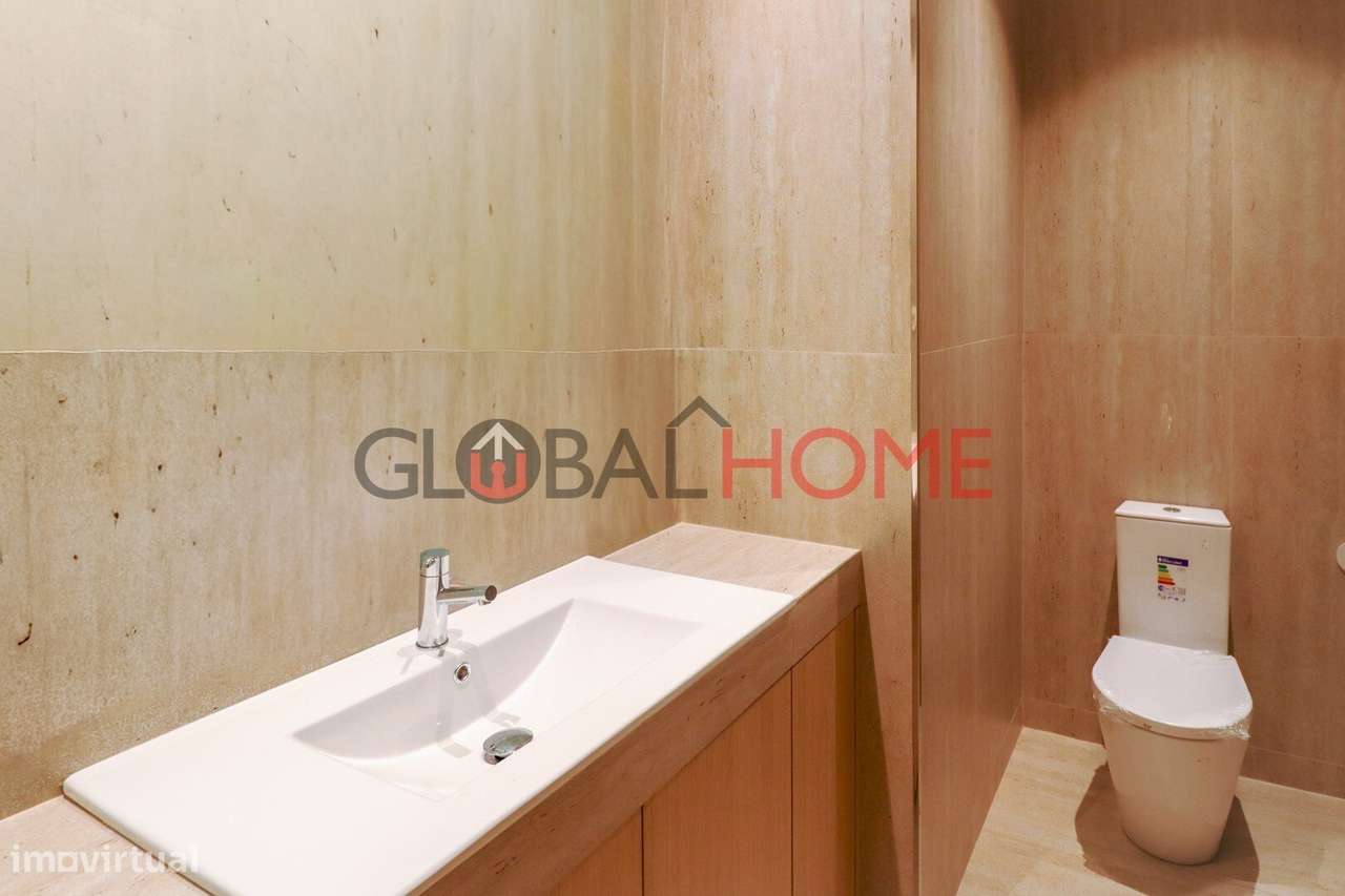 Apartamento T2 Renovado com Terraço em Fânzeres-45