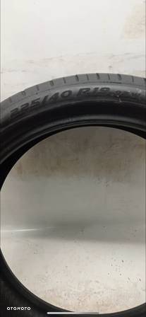 L-214 225/40R19 92W PIRELLI P.ZERO - 4