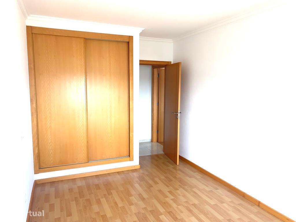 ARRENDADO ATÉ JANEIRO 2026  Apartamento T2-5