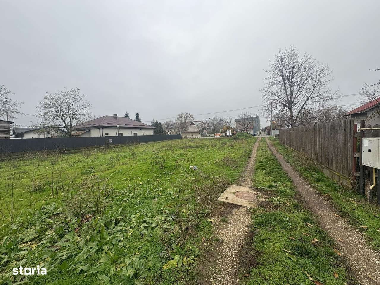 Teren 1.350 mp cu deschidere la DN3 | Vizibilitate maximă - Imagine principală: 2/6