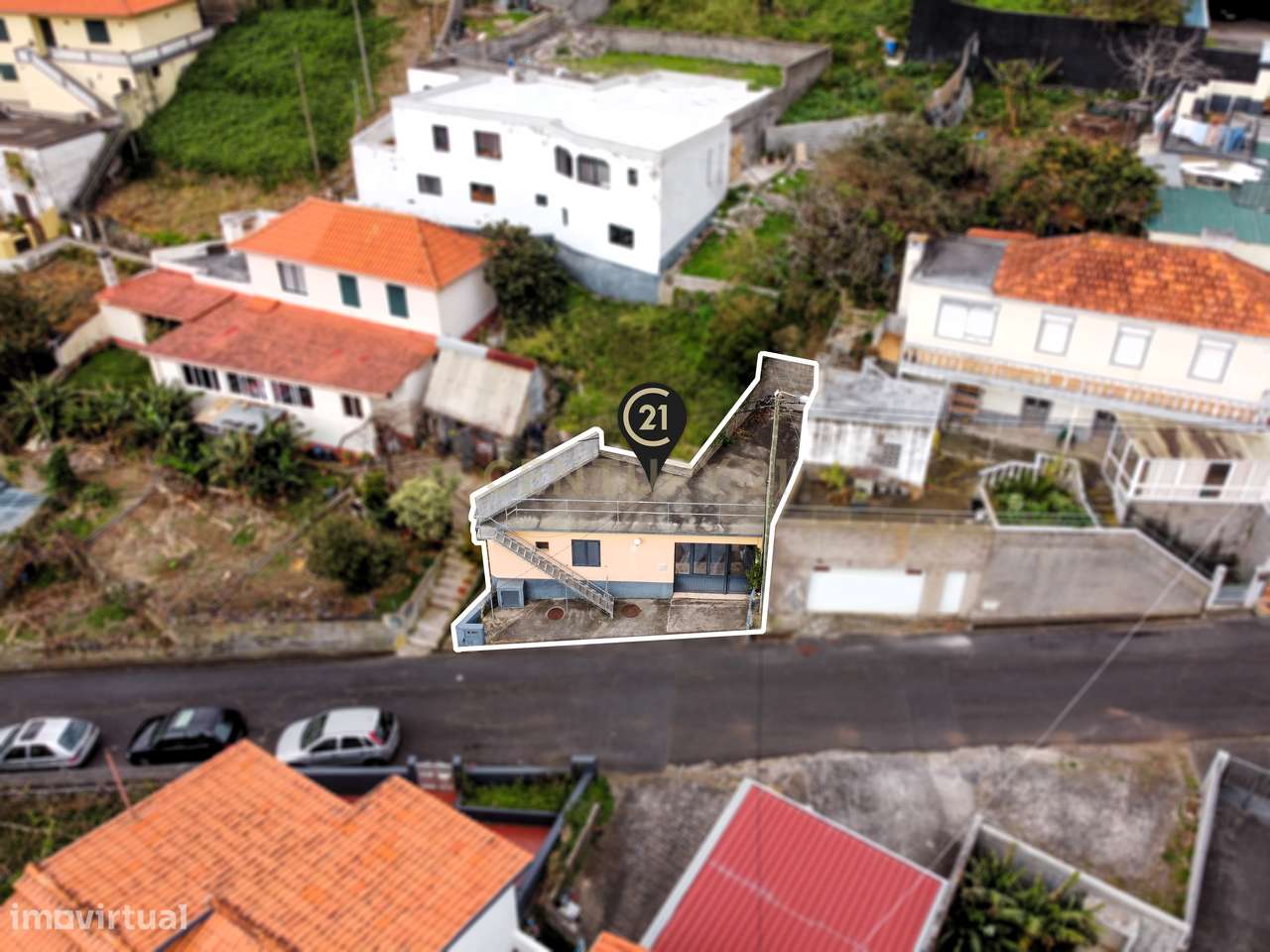 Moradia Térrea com Terraço e Vista Montanha na Madeira - Grande imagem: 4/17