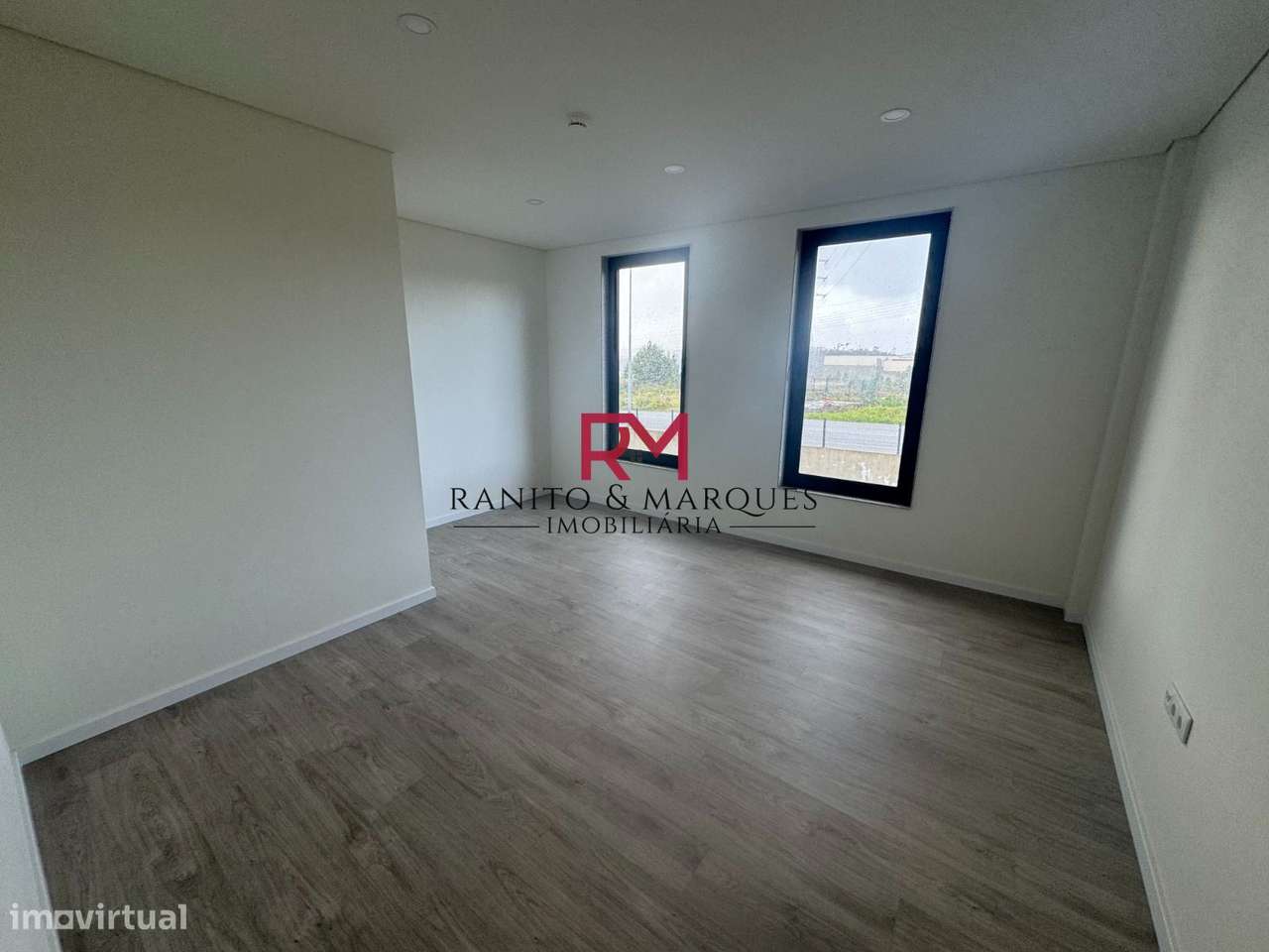 ESCRITÓRIO PARA ARRENDAMENTO - GANDRA, PAREDES - Grande imagem: 5/21