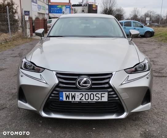 Lexus IS 200t / 300 Elegance - 3