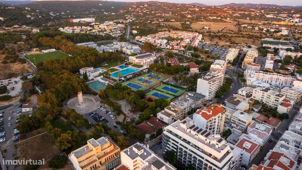 O Reencontro com a Nobreza Arquitetónica: T4 Único com 150 m2 no Coraç-45