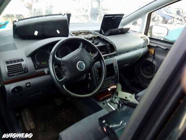 dezmembrez vw sharan 2003 - 1