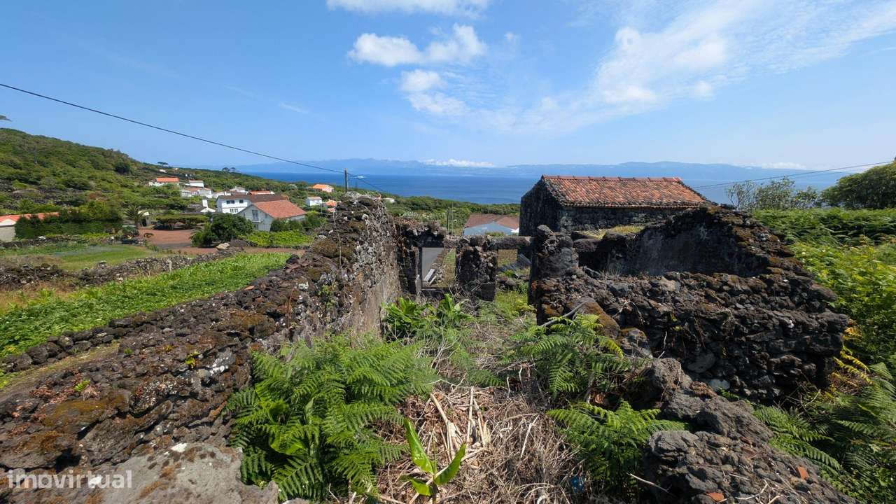 Ruína com Potencial Turístico e Vistas Deslumbrantes na Ilha do Pico-28