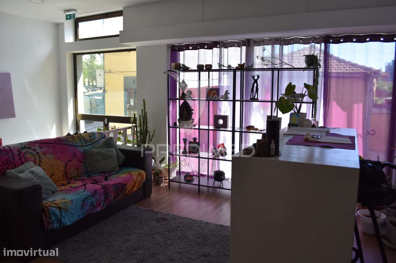 Loja para Comércio/Serviços no  Centro do Porto - Grande imagem: 2/35