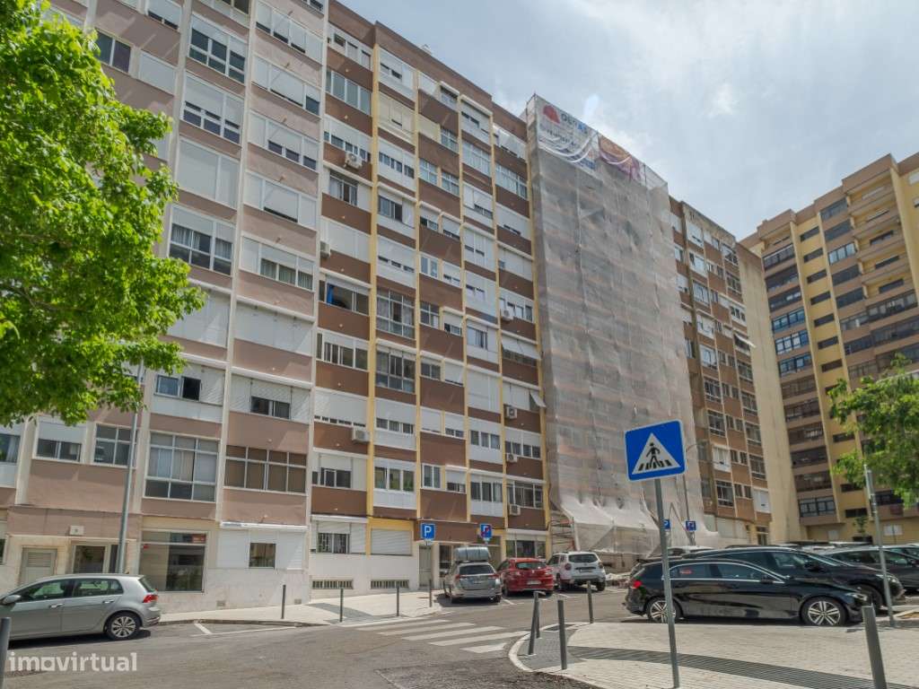 T3 Remodelado com arrecadação - Alfornelos-23