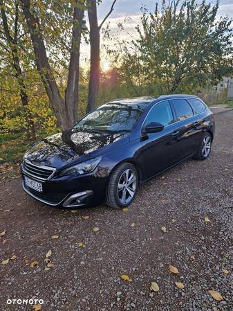 Peugeot 308 SW BlueHDi 150 Automatik Stop & Start Allure - 4