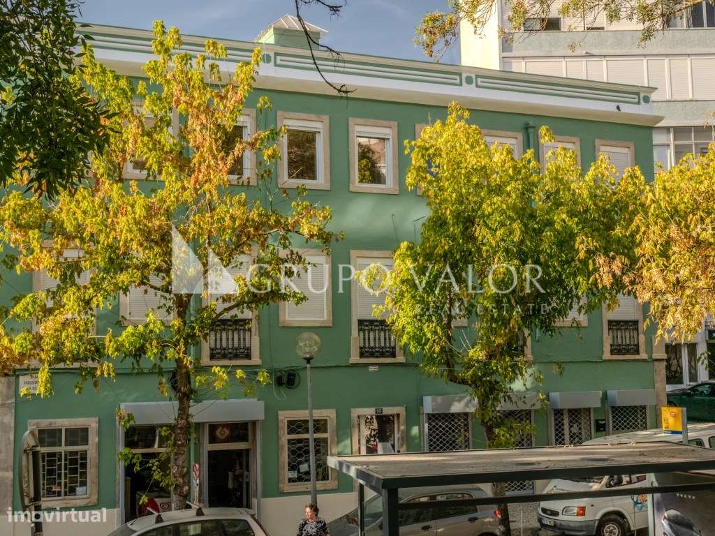 Apartamento T2 Remodelado na Estrela-15