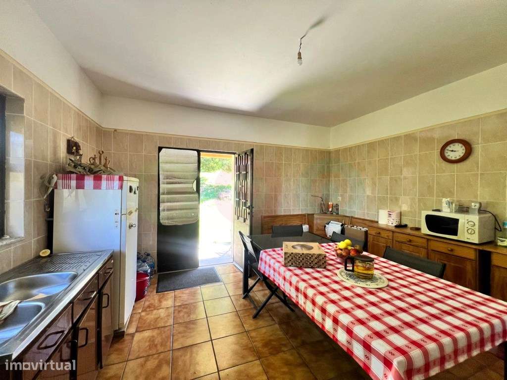 Moradia individual em Cabeceiras de Basto-12