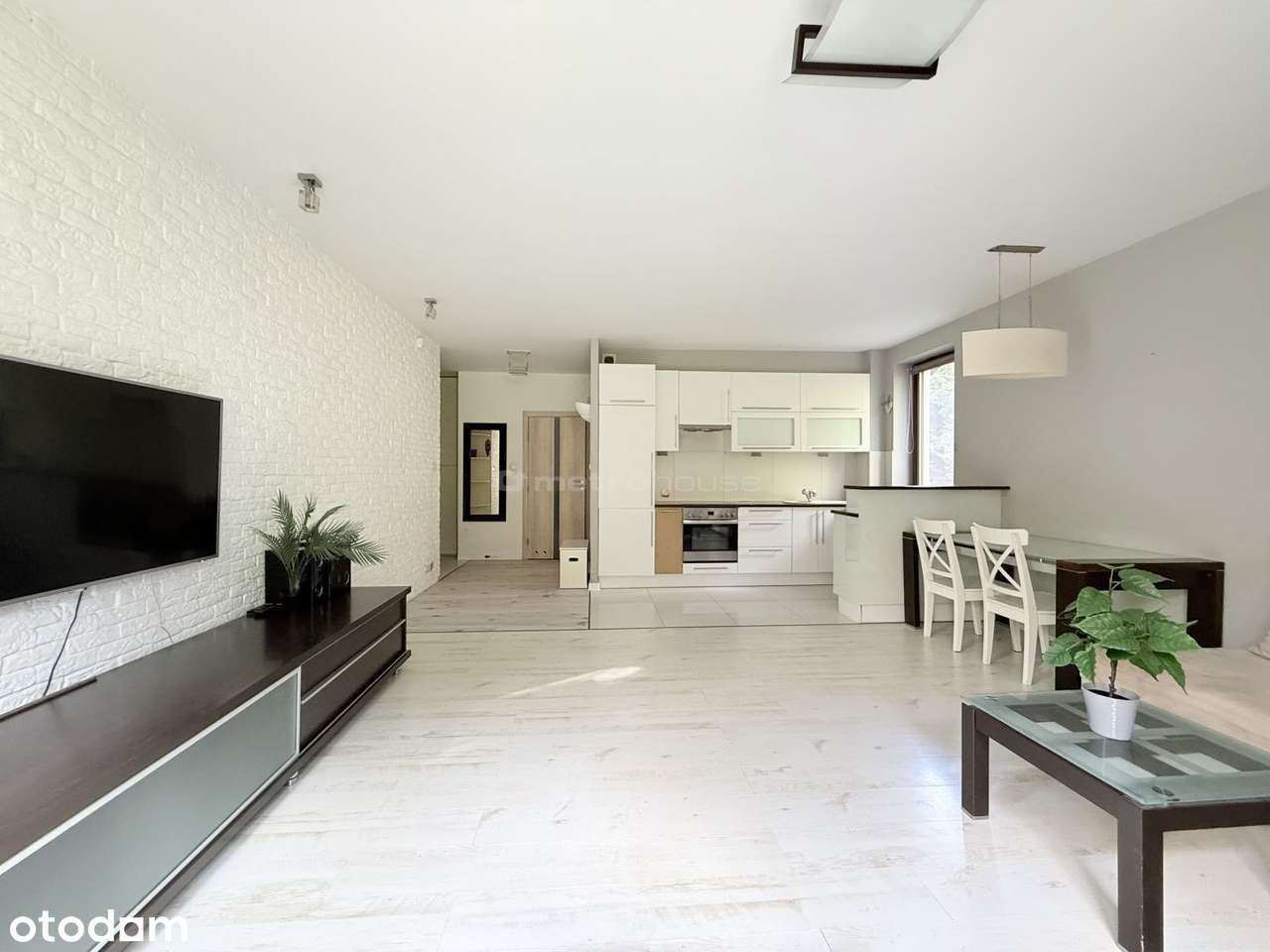 Parter 55m2 2 pok. z balkonem, 2 miejsca postojowe-2