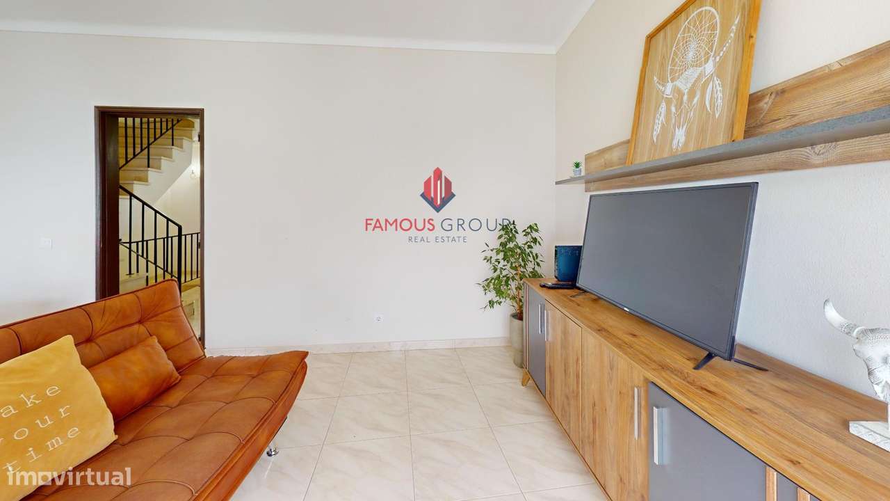 Apartamento T2 Duplex - Lagoa na Rua General Humberto Delgado-35