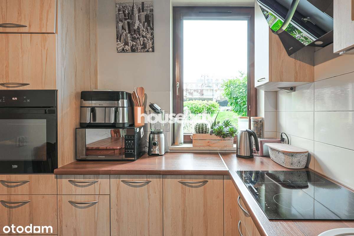 Wygodne 2 pokoje, osobna kuchnia, parking, szybkie wydanie-8