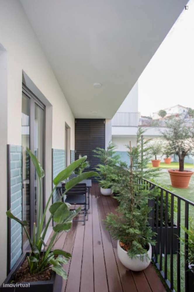 Apartamento com 2 quartos - localizado em Santa Marinha Porto - Grande imagem: 4/6