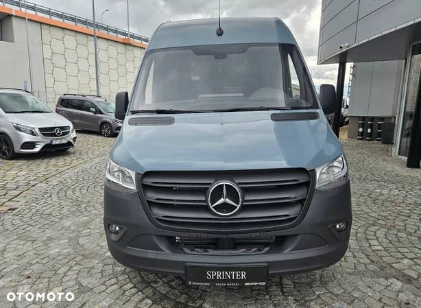 Mercedes-Benz Sprinter - 9