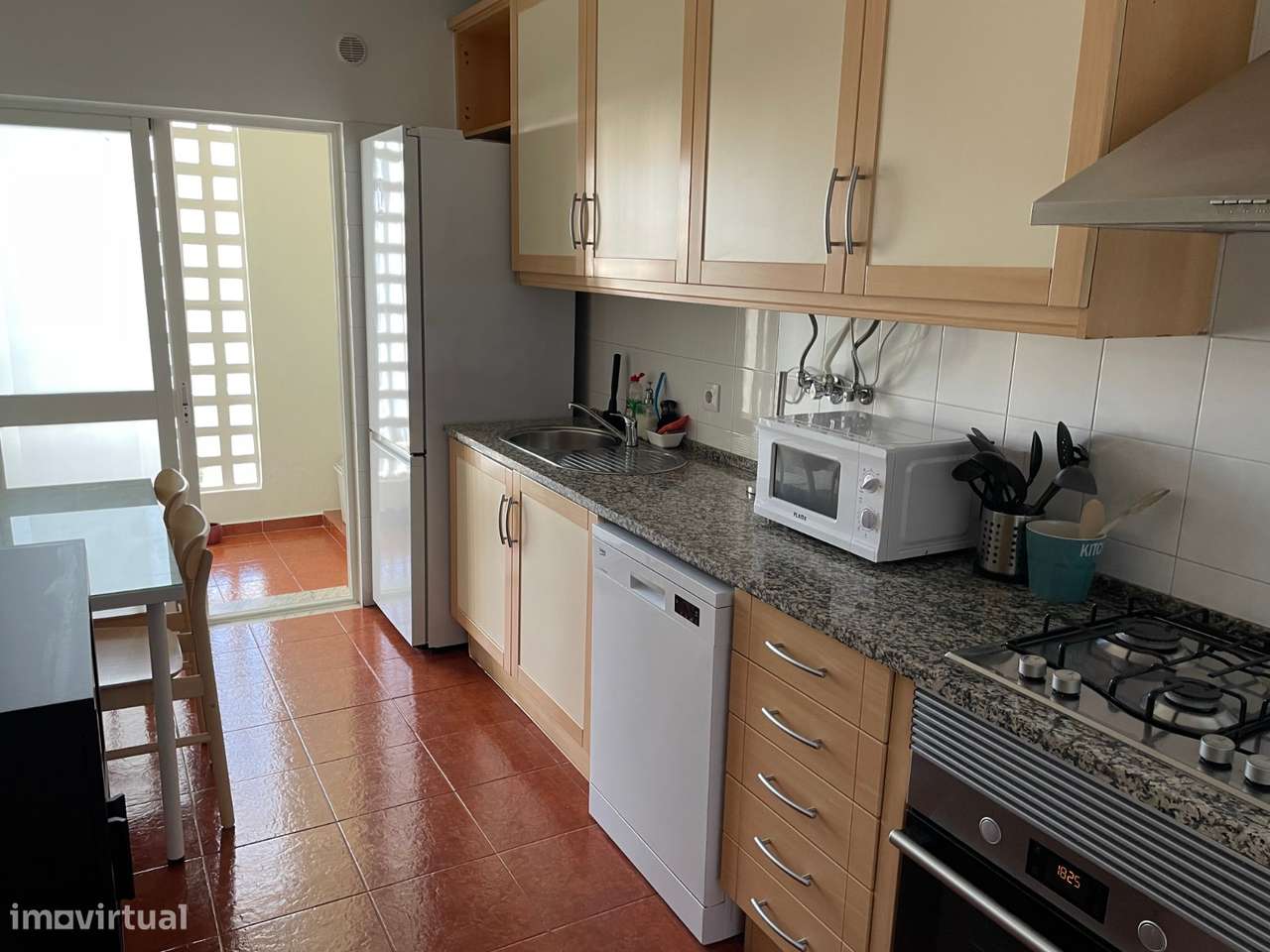 T3 Mobilado e Equipado – Conforto e Localização Privilegiada - Grande imagem: 4/15