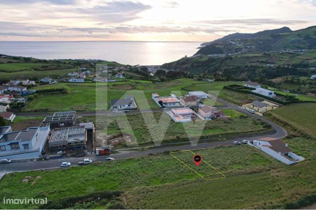 Lote para construção na Povoação, Ilha de São Miguel Açores - Grande imagem: 2/14