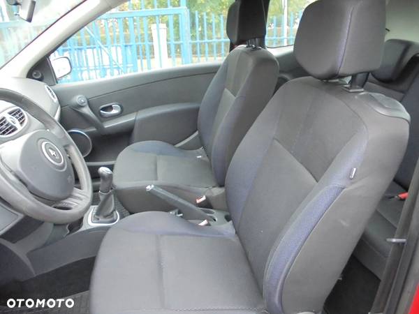 Renault Clio 1.2 16V Expression - 6