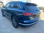 Volkswagen Touareg - 5