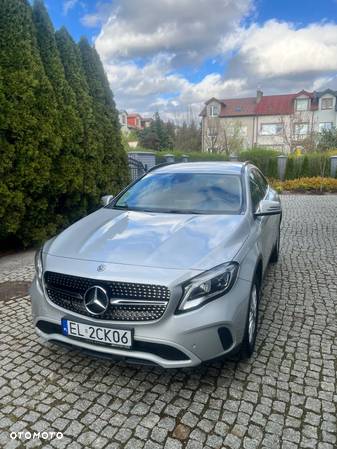 Mercedes-Benz GLA 180 d 7G-DCT AMG Line - 1