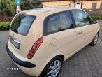 Lancia Ypsilon 1.4 16V Platino (4 os.) - 15