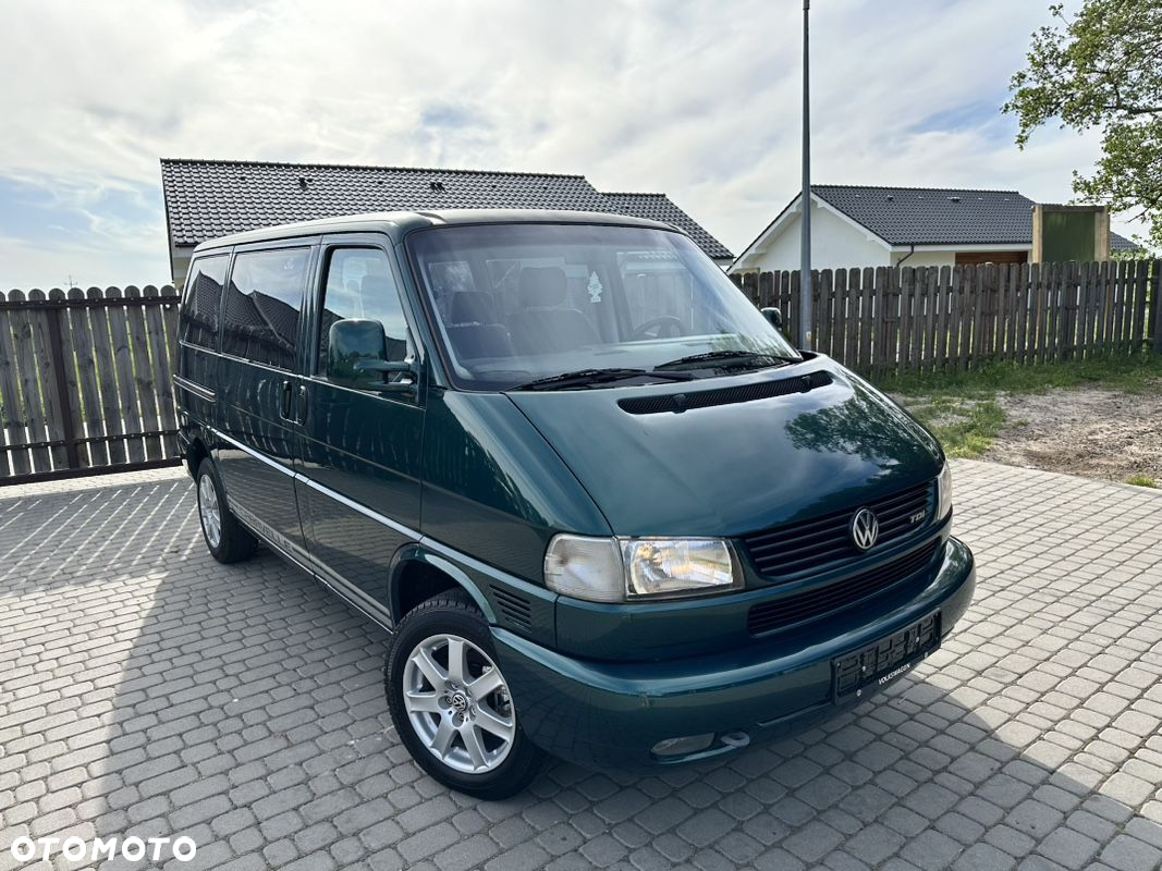 Volkswagen Caravelle - 4