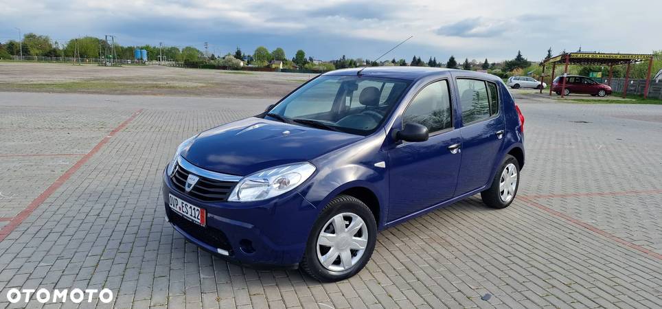 Dacia Sandero - 1