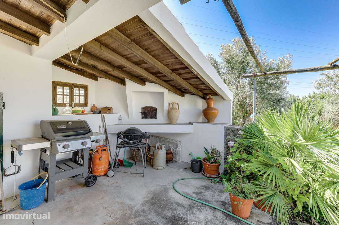Quinta com Piscina e 2 Hectares a 25 km de Lisboa-34