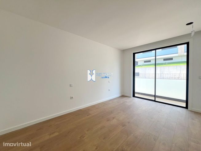 T3 NOVO COM GRANDE TERRAÇO, DESIGN MODERNO E EQUIPADO, AIRO, BARCELOS-6
