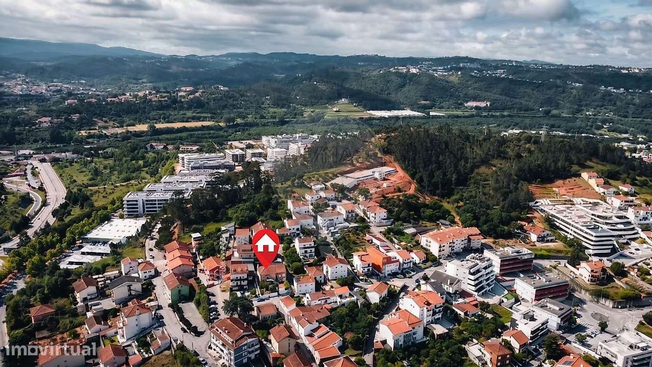 Moradia T6 para venda-7