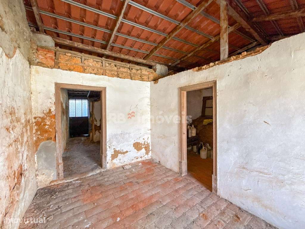 Arrecadação com Terreno e Potencial para Habitação - Roda Pequena-19