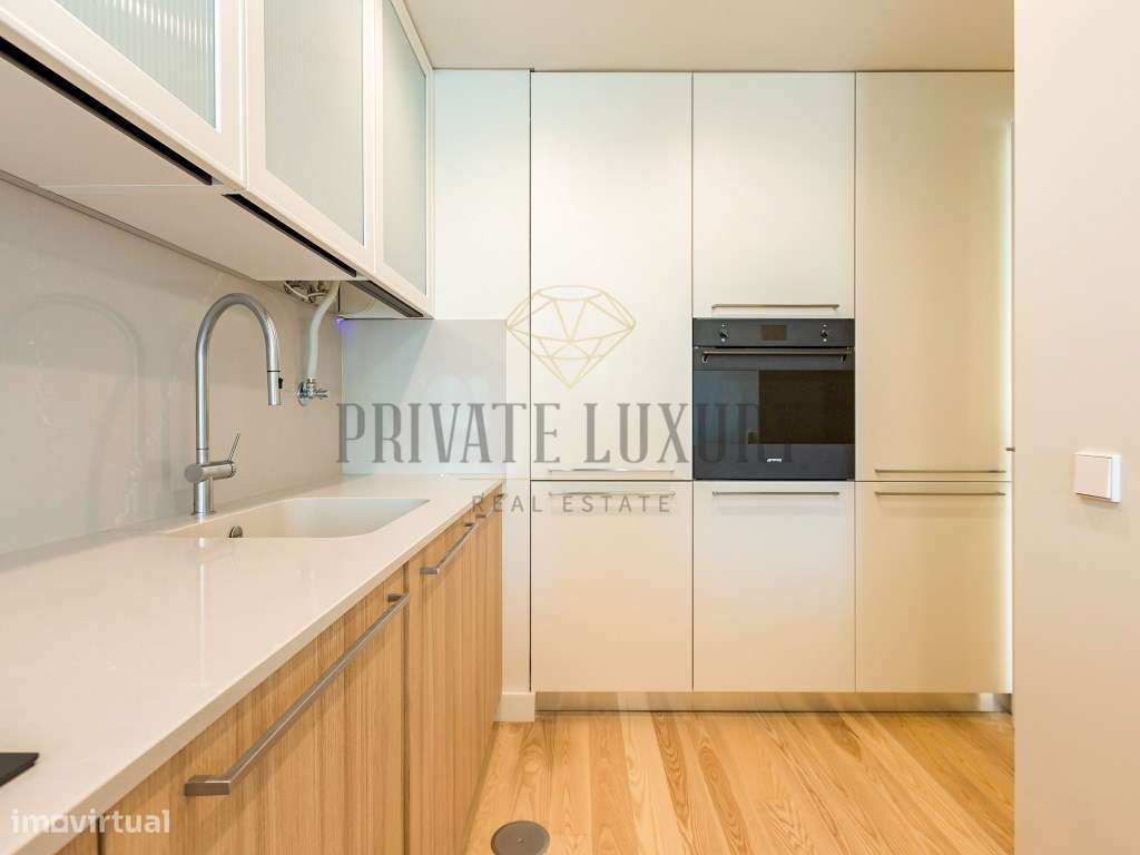 Apartamento T1 com varanda nas Avenidas Novas-7