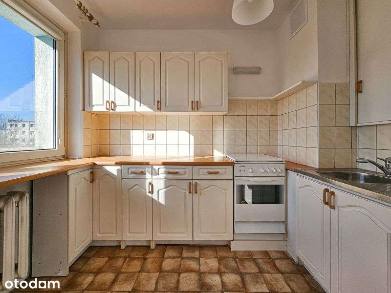 Na sprzedaż słoneczna kawalerka na Retkinii-2