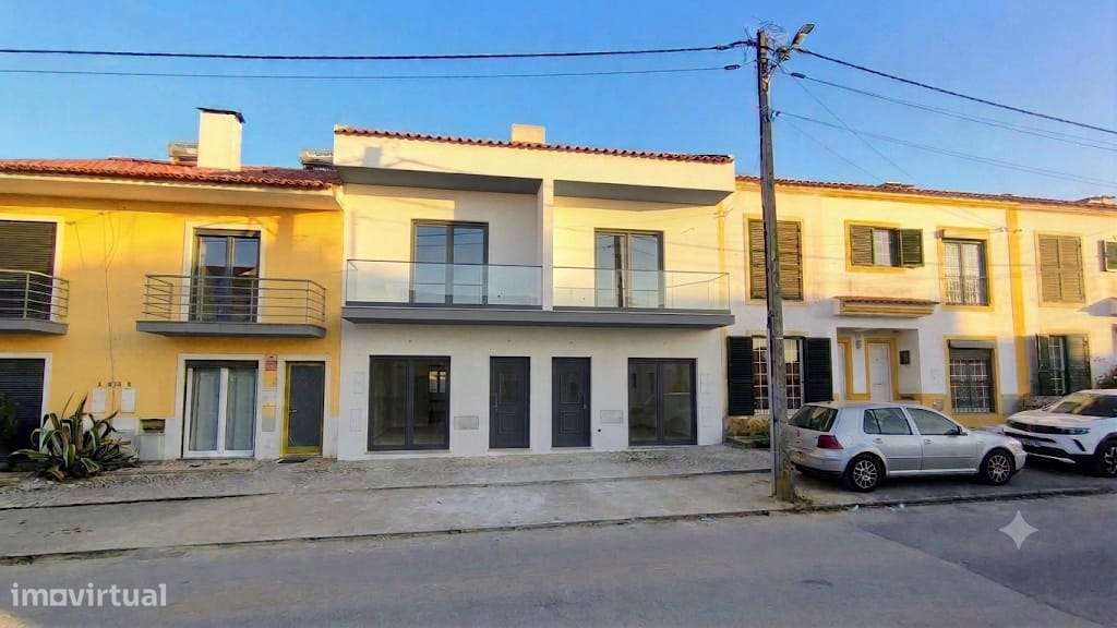 Moradia T3 moderna com vista deslumbrante para a Serra da Arrábida-17