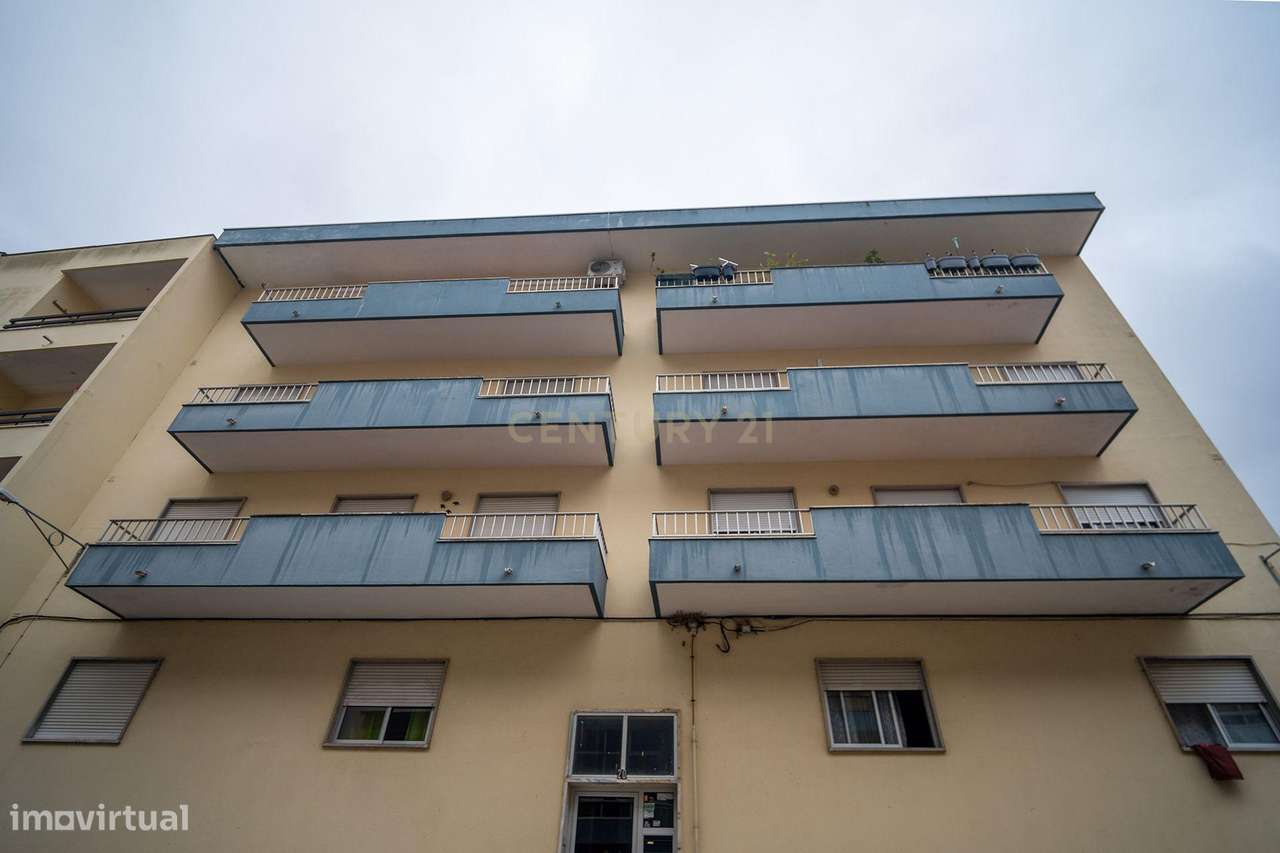 Apartamento T3 com Vista Cidade em Alverca Do Ribatejo .-25